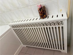 Экран короб для батареи отопления. Экран из мдф на чугунную батарею. Декоративная решетка на радиатор отопления .Ширина 100 см высота 60 см глубина 18 см. цвет белый. Модель Греция. короб 1000*600*180 Греция белый