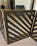 Барьер загородка для собак . Ограждение для собак. Высота 58 см ширина 150 см. Цвет венге барьер полоски 150 венге